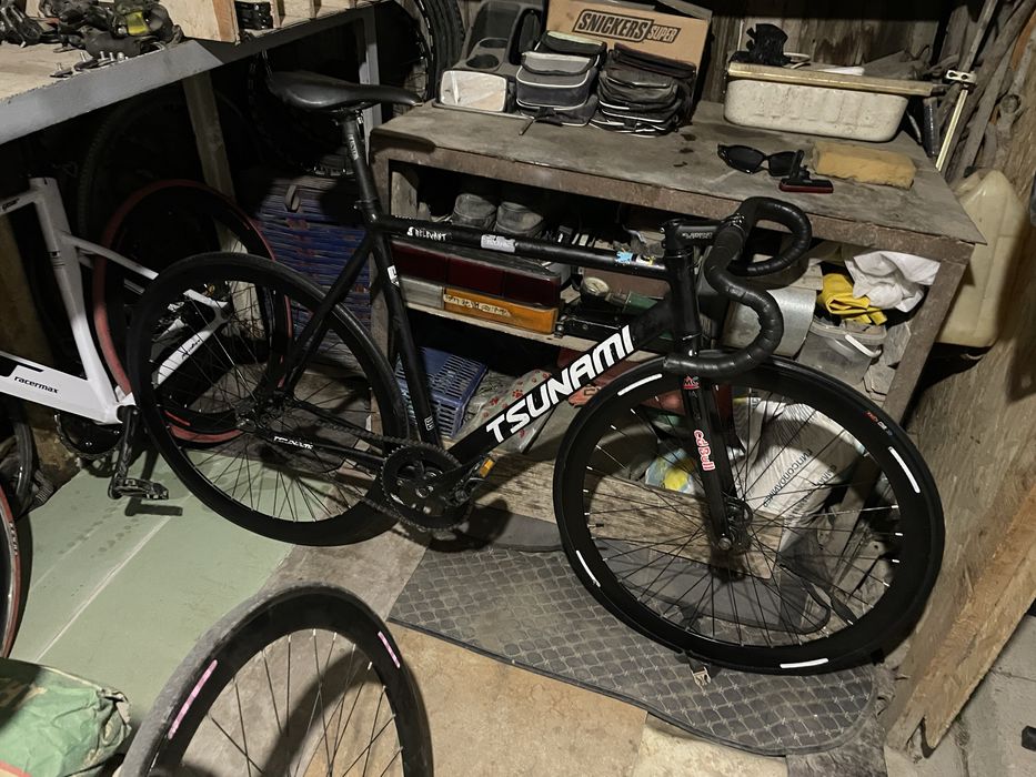Велосипед фикс Tsunami