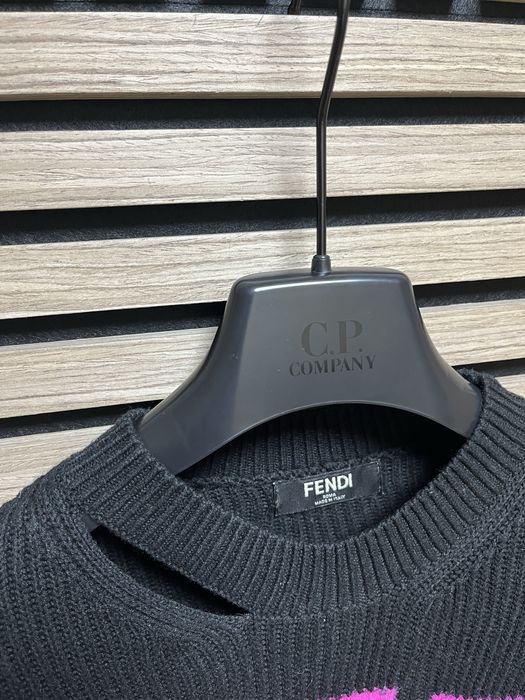 FENDI Roma - Made in ITALY размер S/M Оригинал