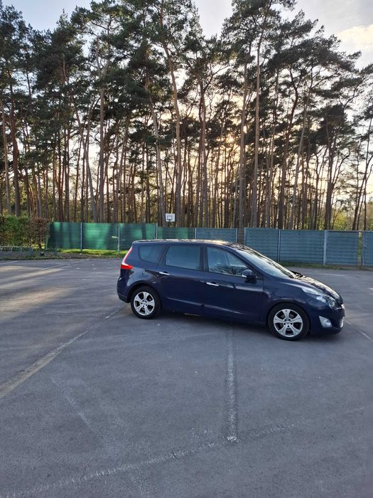 RENAULT Grand Scenic 2011 — imagine 2