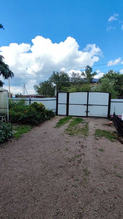 Продам дом центральные коммуникации Бензострой.