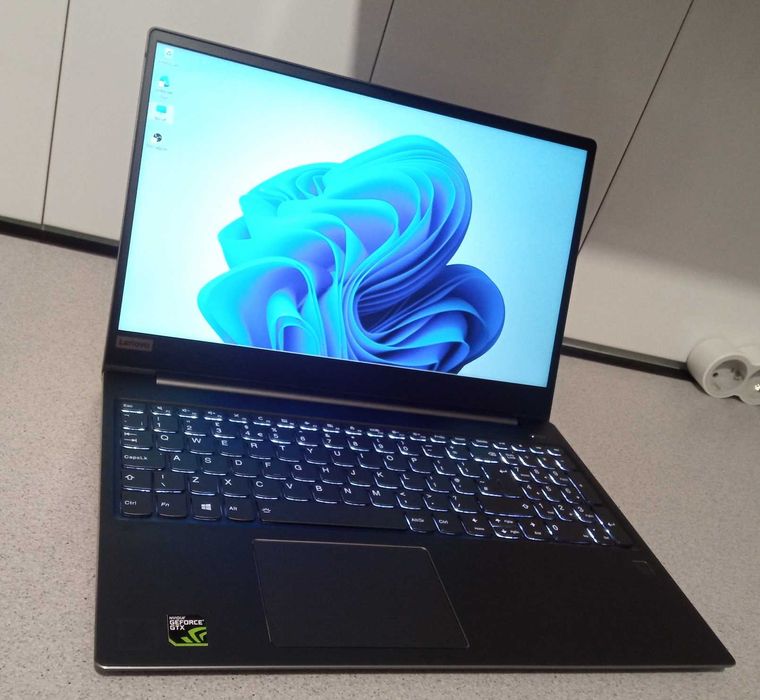 Laptop I7 32GB ram GAMING ULTRA  SSD placa video dedicata NVIDIA TI