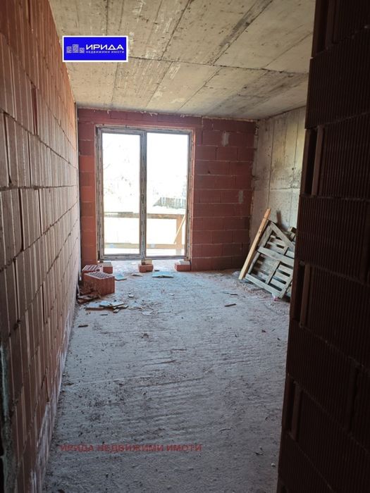 Продава се Тристаен апартамент в София, Банишора - 135 кв.м за 1277 €/кв.м - Снимка #1