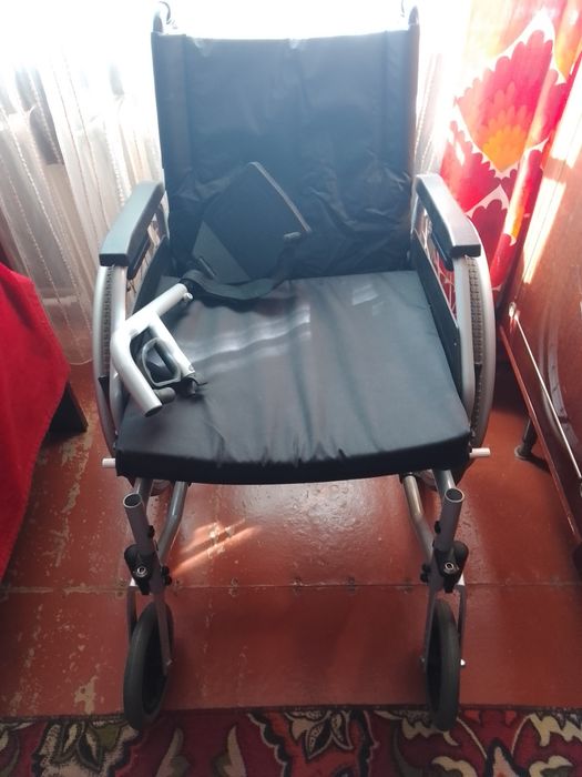 Инвалидная коляска