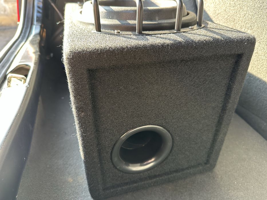 Сабвуфер со встроенным усилителем