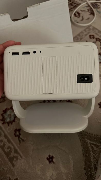 смарт-проектор Magcubic L018.