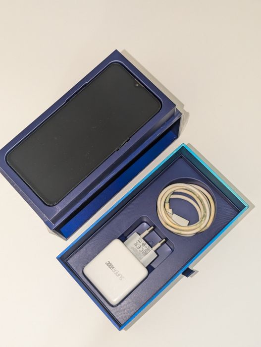 Продам смартфон Oppo rx17 pro