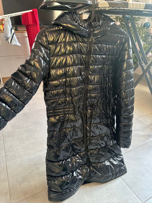 Яке за момиче Reserved