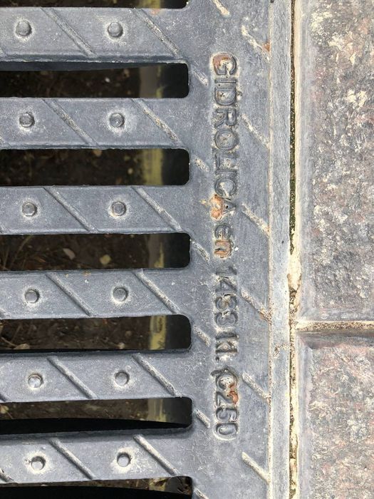 Лоток дренажний чугунные. Гидролика. Л-5 с решеткой чугунный, топиннг