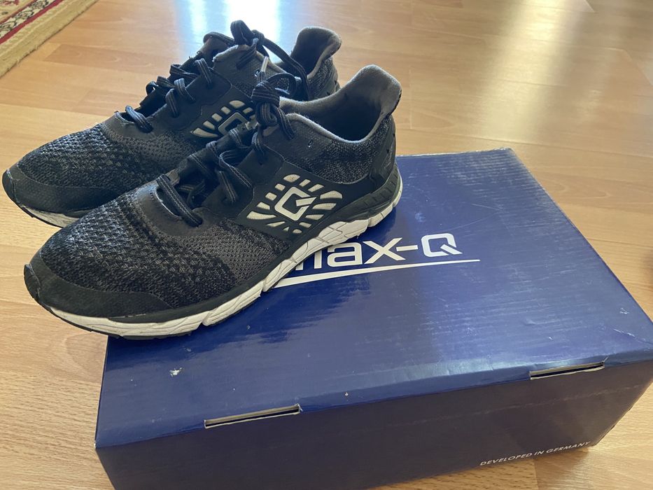 Кроссовки унисекс