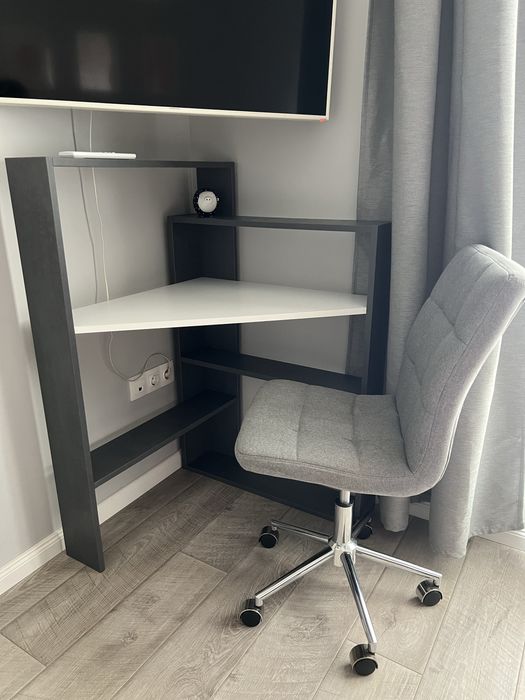 Ъглово Бюро + стол