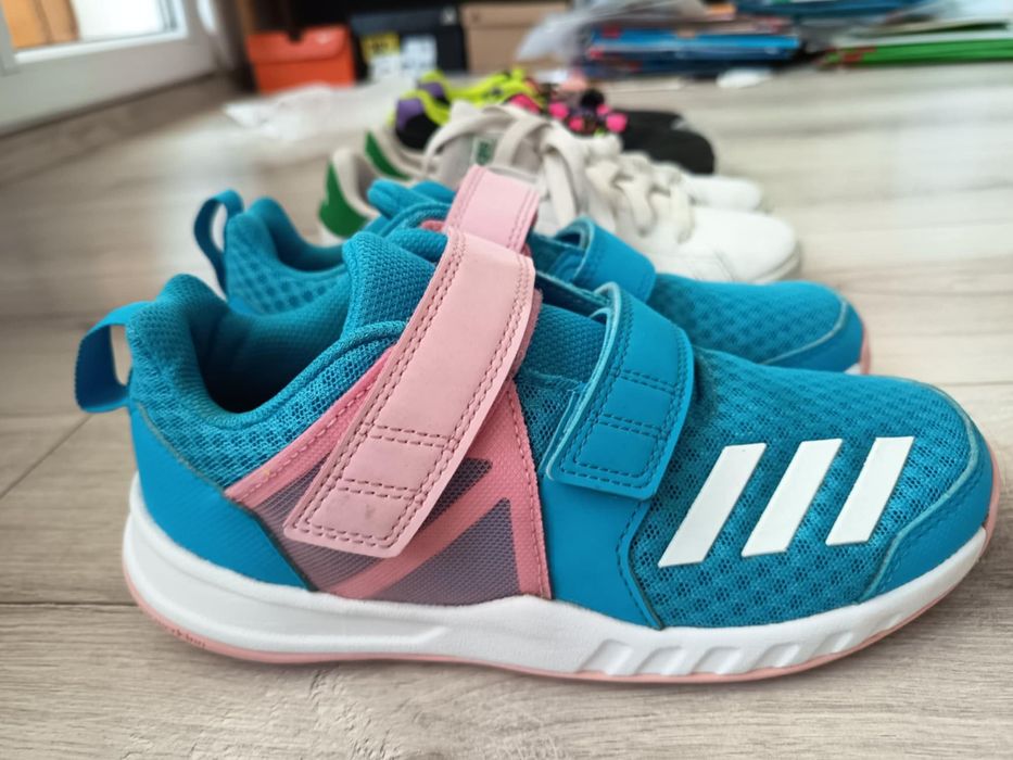 Маратонки за момиче Nike и Adidas