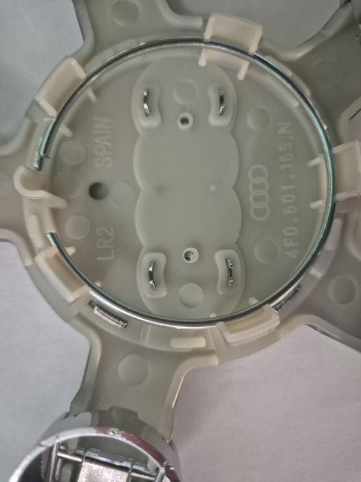 Set 4 Capace centrale jante Audi cod: 4F0601165N