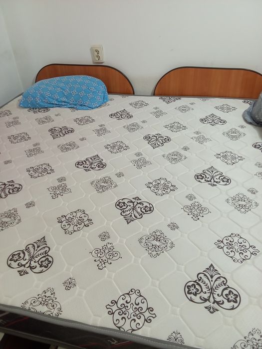 Матрас двуспальной новый