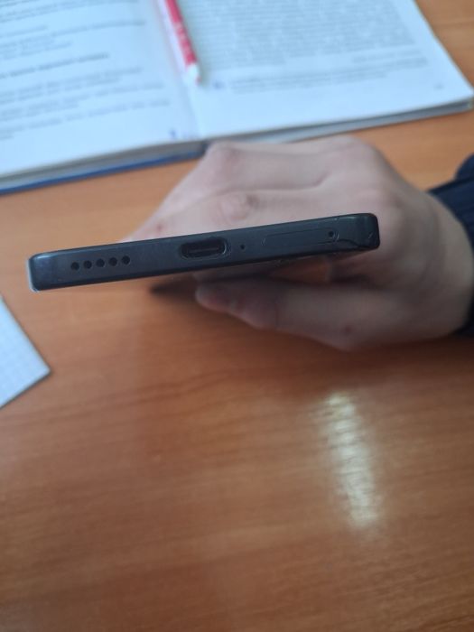Продам телефон Xiaomi 12 Lite