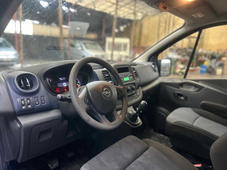 Opel Vivaro 2015 Cabina Dubla Lung  Rate 0%Avans / Cash / Garantie