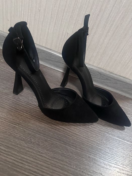 Туфли 38 размер.