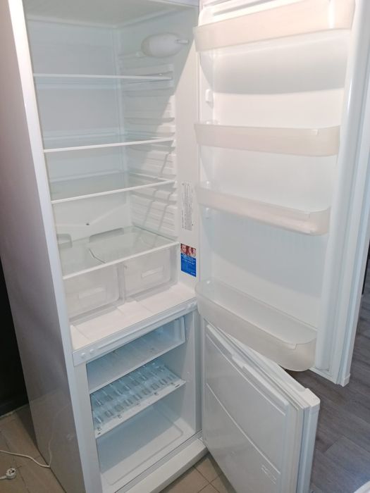 Холодильник холодильник