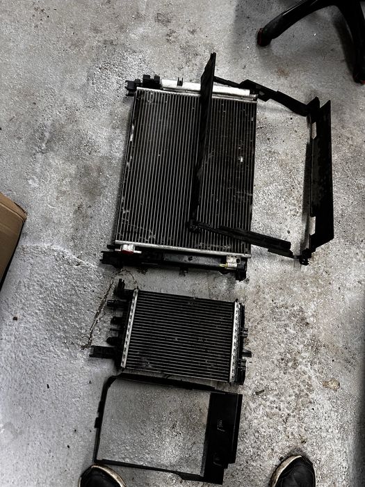 Radiatoare dacia duster.