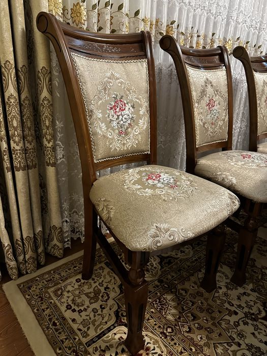 Стол стул комлект мехмонхонага сотилади