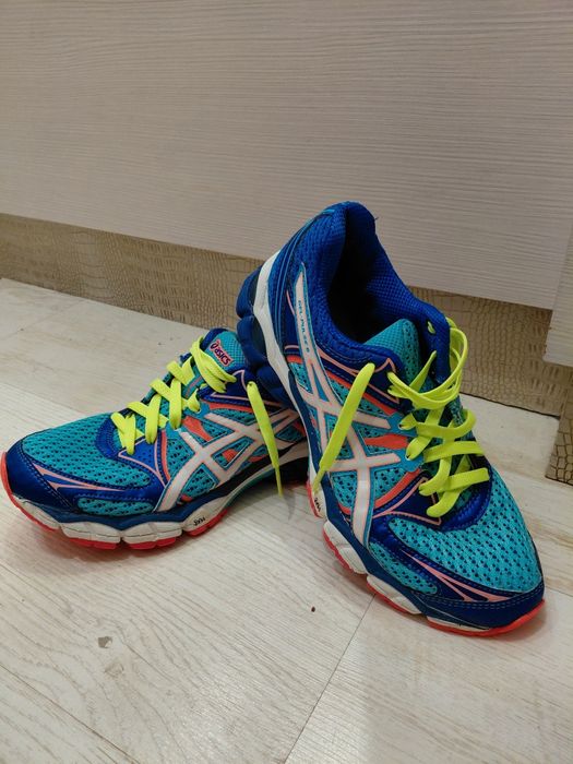 Asics дамски маратонки