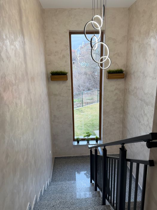 Под наем къща в с. Драгичево, гр. Перник, на 17км. от центъра на София