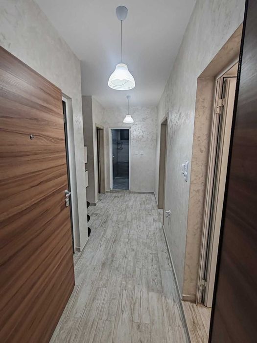 Дава се под наем Тристаен апартамент в Пловдив, Остромила - 118 кв.м за 650 € - Снимка #12