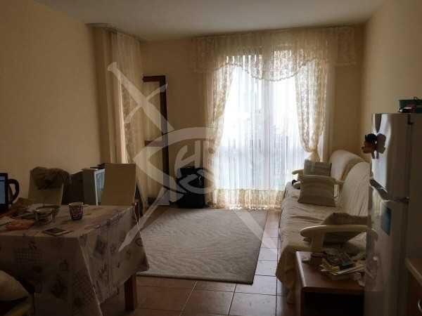 Тристаен апартамент в Несебър 92517