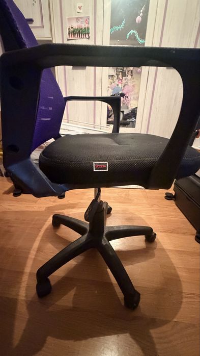Продам офисное кресло