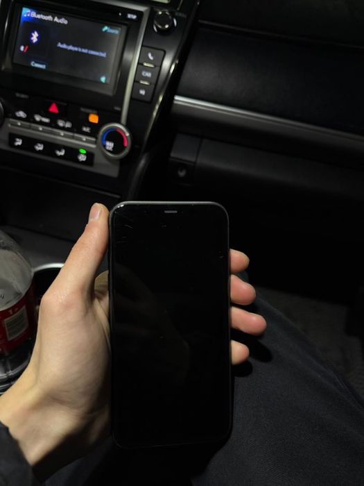 Продам  iphone 11 64 gb