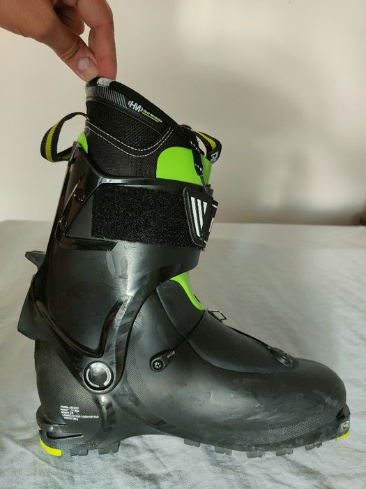 Clapari de tura, Roxa RX scout, mondo 285, marime 44.