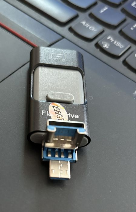 Stick de memorie 4 in 1,Lightning, USB, MicroUSB, Type-C