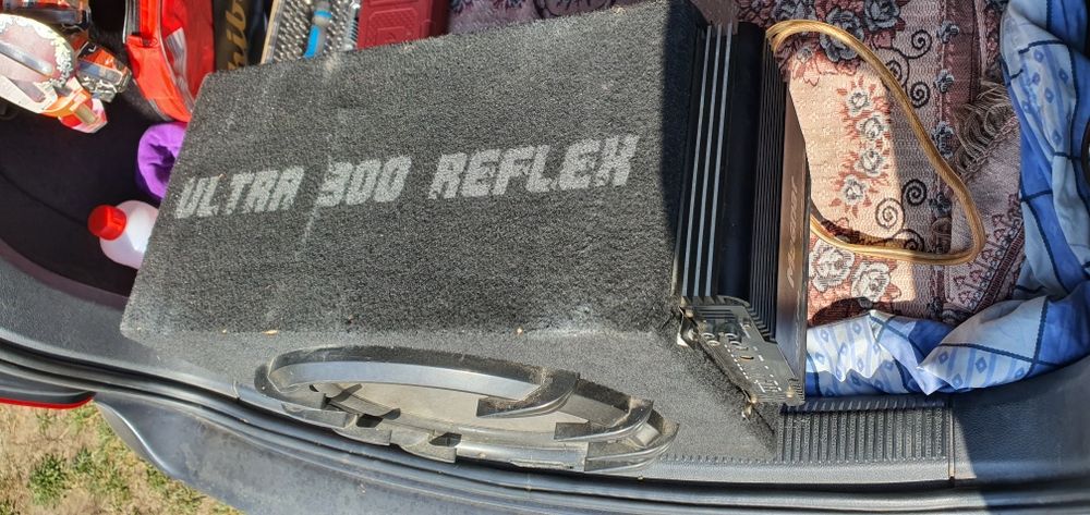 Vând subwoofer și stație Magnat