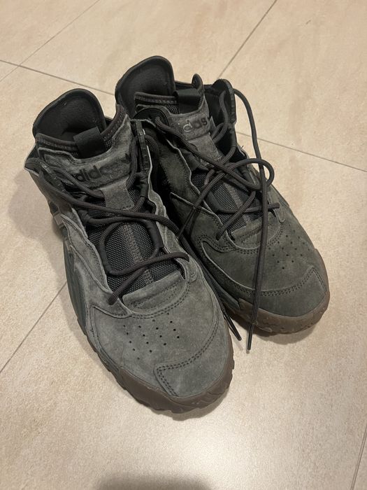 Adidasi barbati impecabili/editie limitata