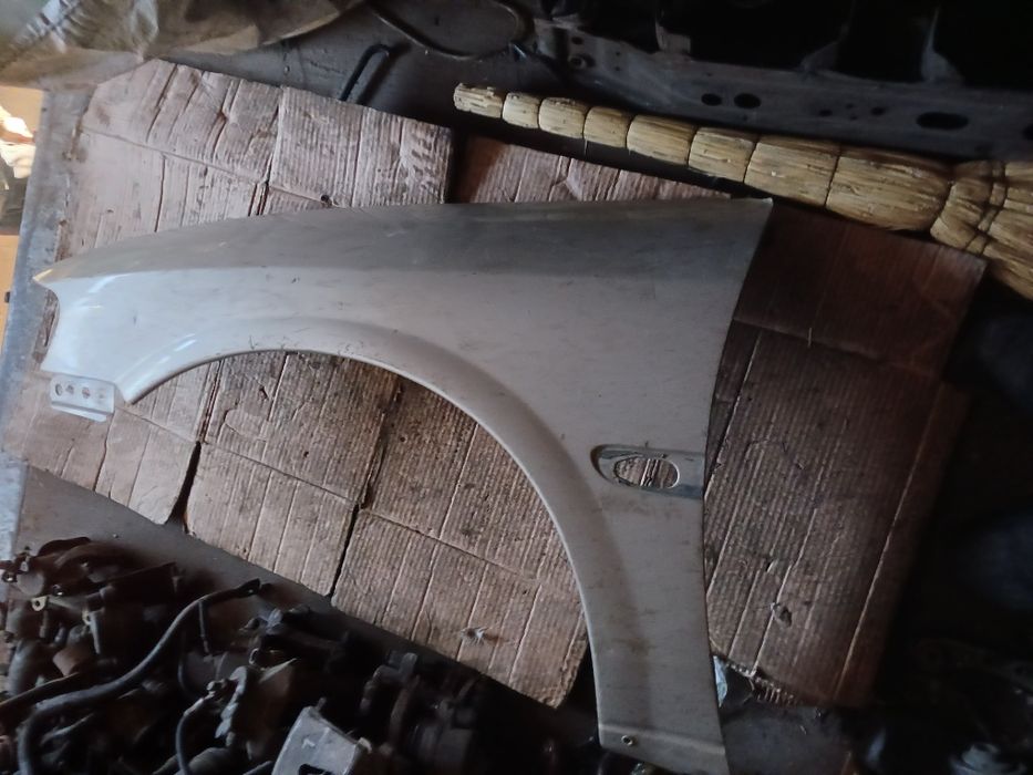 Крыло Опель Вектра В в оригинале