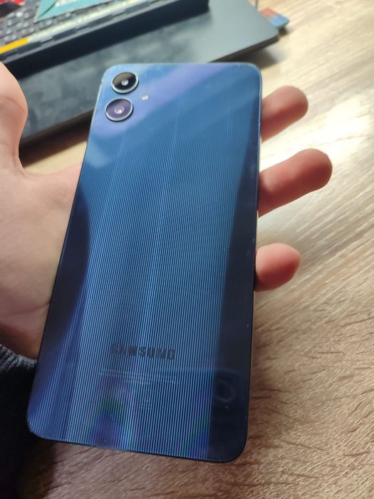 Продам телефон Samsung galaxy A05