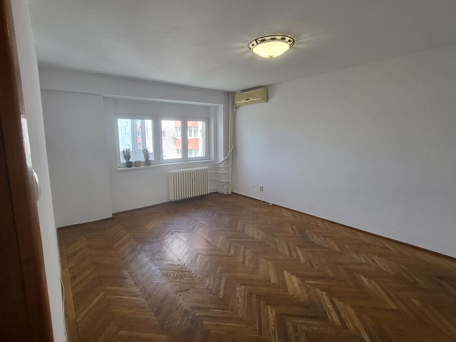 Inchiriere ap 4 camere Ion Mihalache  Piata 1 Mai Bucuresti