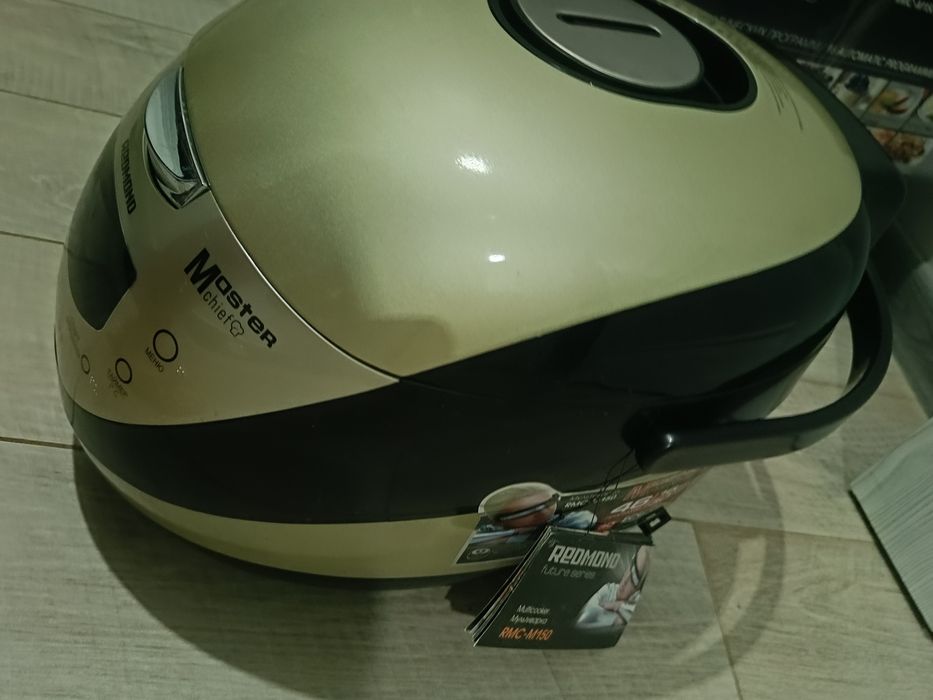 Мультиварка Redmond rmc- m150Мультиварка Redmond rmc- m150