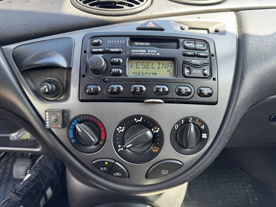 Форд фокус 1.6 бензин/газ