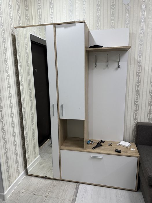 прихожка или шкаф