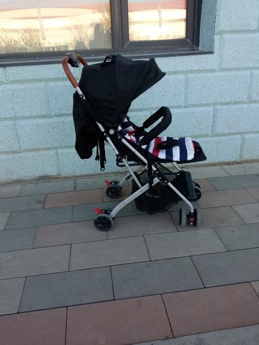Коляска детский жеңіл тез жиналады.
