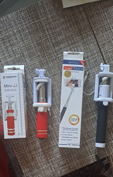 Selfie stick-2 buc la pret de 1