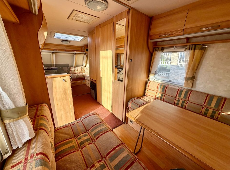 Sterline Eccles Amethyst Premium Ful-l doua spații de dormit IMP Recent Impecabila An 2004