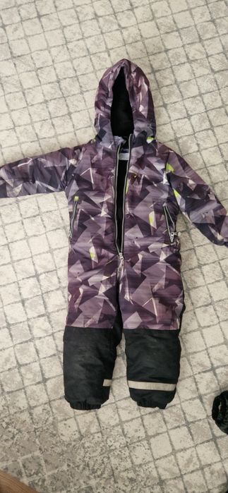 Куртка и комбинезон