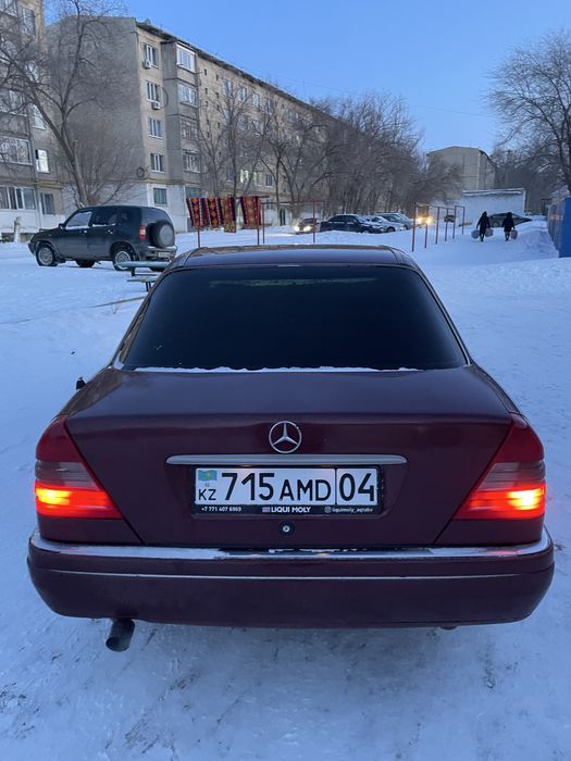 Mercedes benz c180