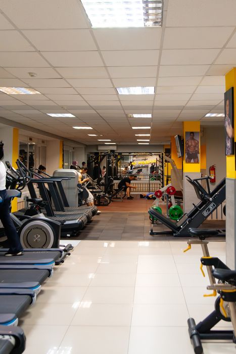 Сеть из 8 фитнес клубов