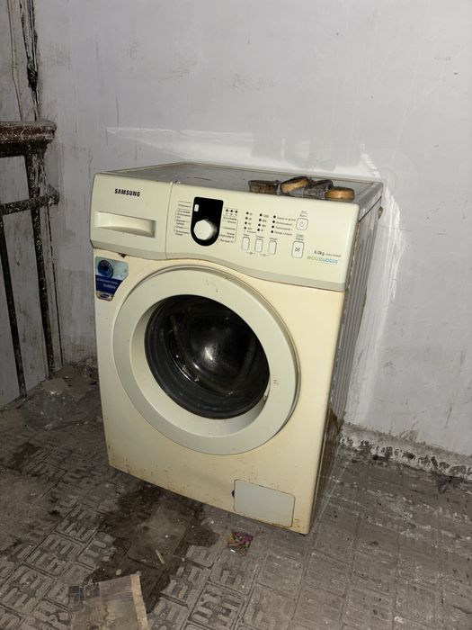 Продам стеральную машинку