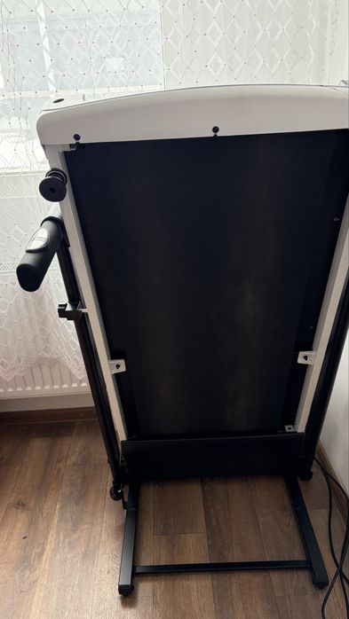 Продам беговую дорожку