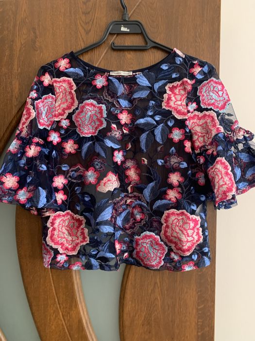 Нова блуза Зара