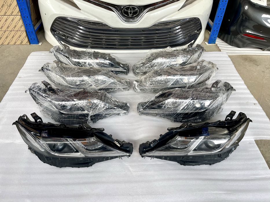 Передние фары на Camry 70 75 Камри 70 75