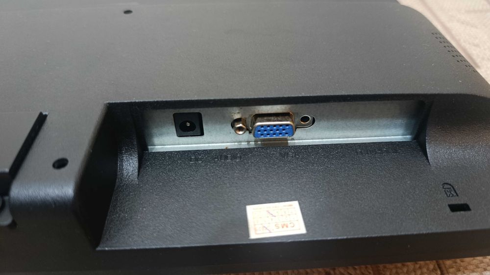 Монитор с переходником HDMI